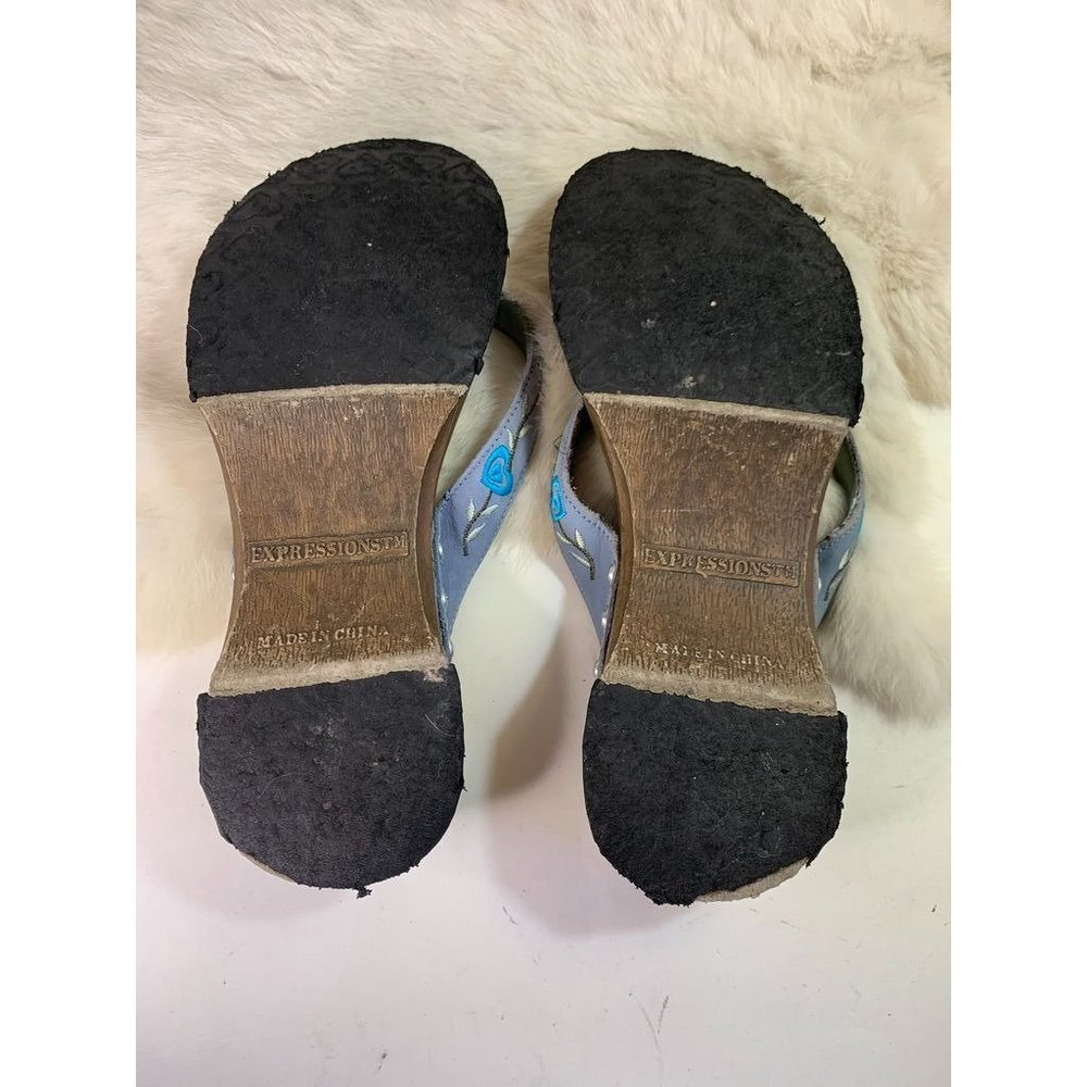 Vintage Y2K Chunky T-Strap Sandal Clog Embroidered Periwinkle Strap Size 7 - Picture 4 of 9